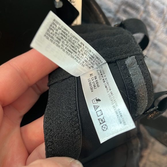 NWT Wacoal Black 34D Strapless Bra Wire Free Adjustable Straps Halter Regular - Picture 10 of 10